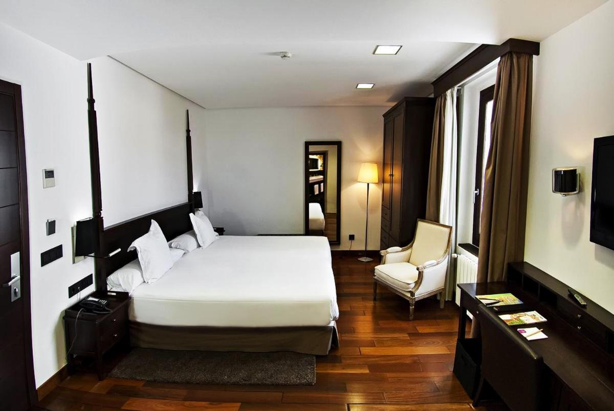 Hotel Convento Aracena & Spa Buitenkant foto